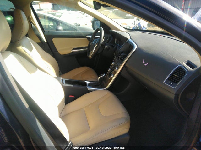 2016 Volvo XC60, VIN: YV440MDK9G2847504