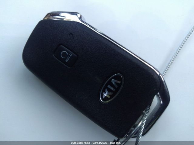 KNDERCAA2M7183970 KIA SELTOS EX
