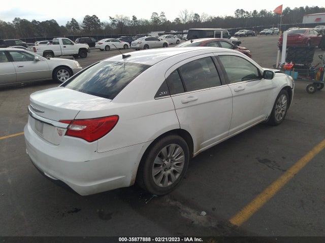 1C3CCBAB1EN124082 Chrysler 200 LX