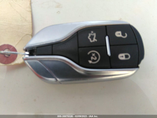 2015 Maserati Quattroporte, VIN: ZAM56RRA5F1129743