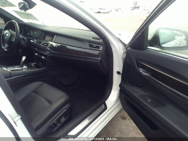 BMW 7 Series 740i 2013 WBAYA6C51DC995206 Image 6