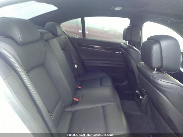 BMW 7 Series 740i 2013 WBAYA6C51DC995206 Image 9