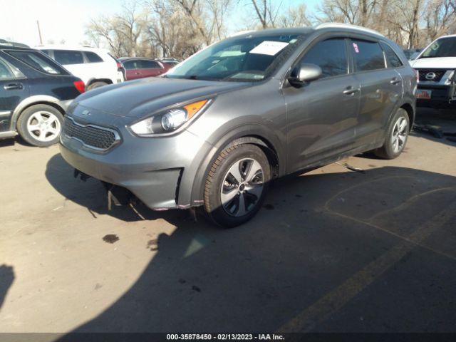KNDCB3LC0H5062656 KIA NIRO LX