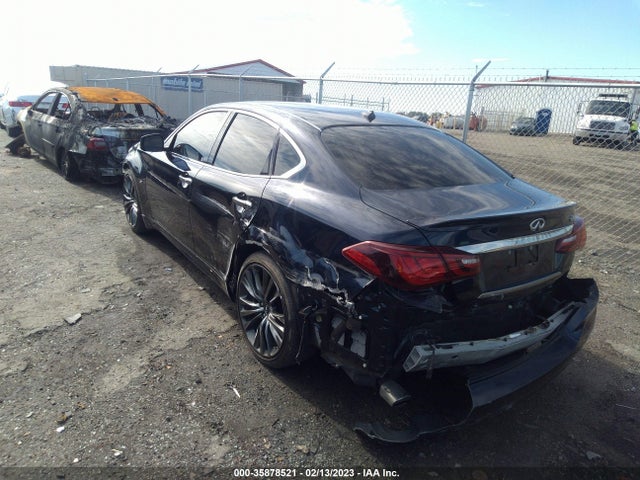 2016 Infiniti Q70, VIN: JN1BY1AP6GM220803