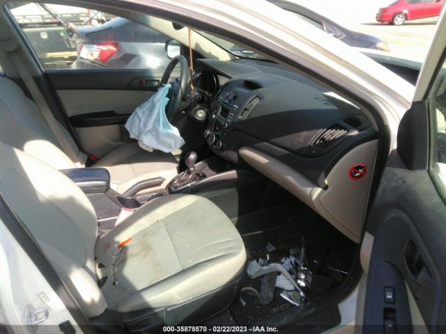 KNAFU4A23C5598319 KIA FORTE EX