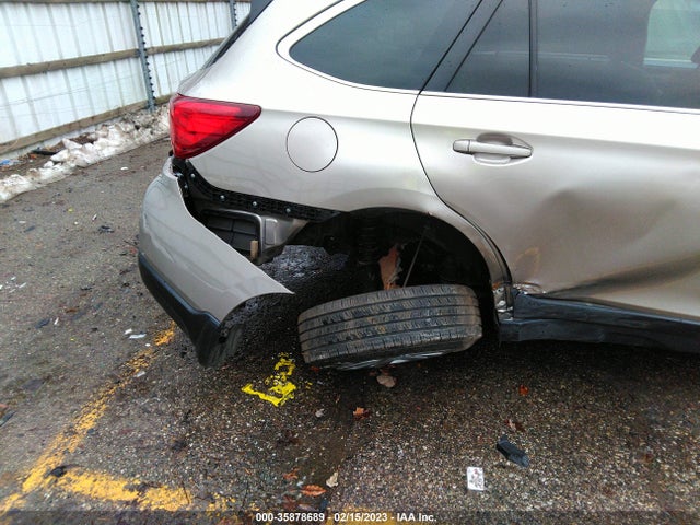 2015 Subaru Outback, VIN: 4S4BSBFC4F3305715