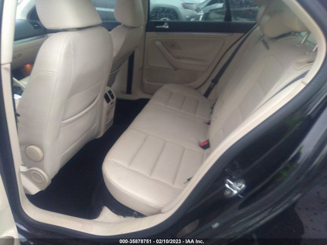 2010 VOLKSWAGEN JETTA SEDAN LIMITED VIN: 3VWRX7AJ0AM155646