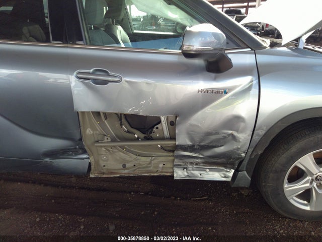 2021 Toyota Highlander, VIN: 5TDZARAH7MS005762