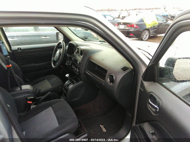1C4NJPBA3FD429877 Jeep Patriot Altitude Edition