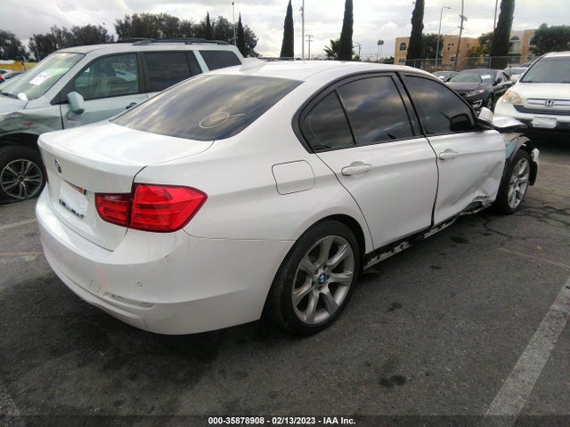 BMW 3 Series 320i 2015 WBA3B1G52FNT63231 Image 4