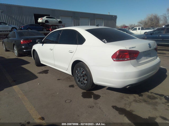 Volkswagen PASSAT S 2013 1VWAH7A31DC149548 Image 3