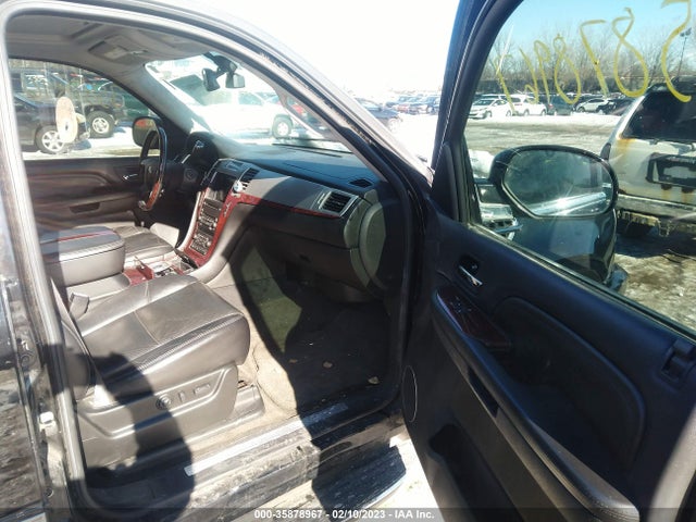 3GYFK62828G214967 Cadillac ESCALADE EXT