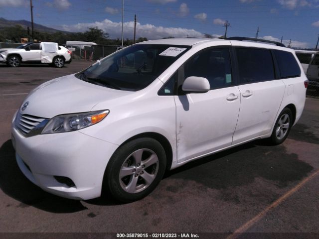 Toyota SIENNA LE 2016 5TDKK3DC8GS717097 Image 2