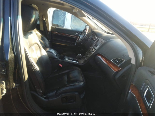 Lincoln MKT 2010 2LMHJ5AR3ABJ20708 Image 6