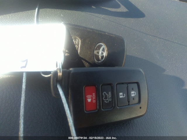2016 Toyota RAV4, VIN: JTMDJREV4GD022903