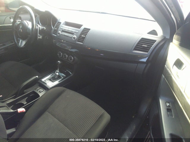 JA32V6FV4FU007081 Mitsubishi Lancer Ralliart