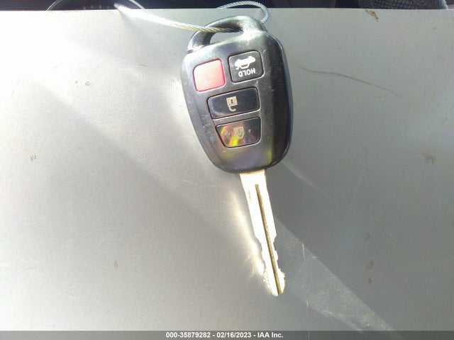 2015 Toyota Corolla, VIN: 2T1BURHE1FC316183
