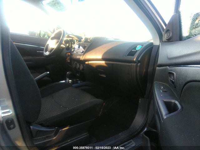 JA4AR3AU0GZ029141 Mitsubishi Outlander Sport 2.0 Es