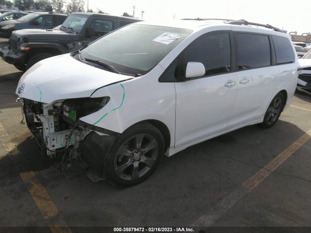 2016 TOYOTA SIENNA SE VIN: 5TDXK3DC7GS744720