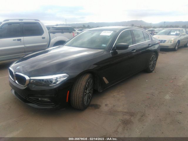 BMW 5 Series 530i 2017 WBAJA5C38HG897640 Image 2