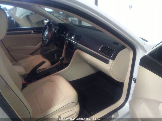 1VWDT7A35HC059501 Volkswagen Passat R-line W/comfort Pkg