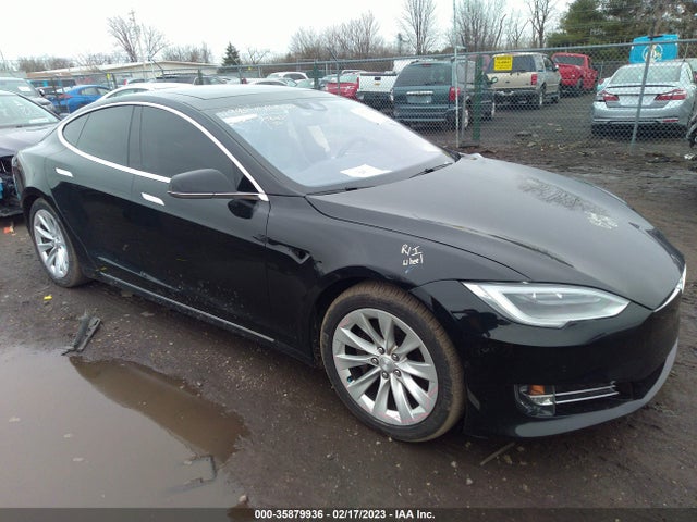 2016 Tesla Model S, VIN: 5YJSA1E26GF142595