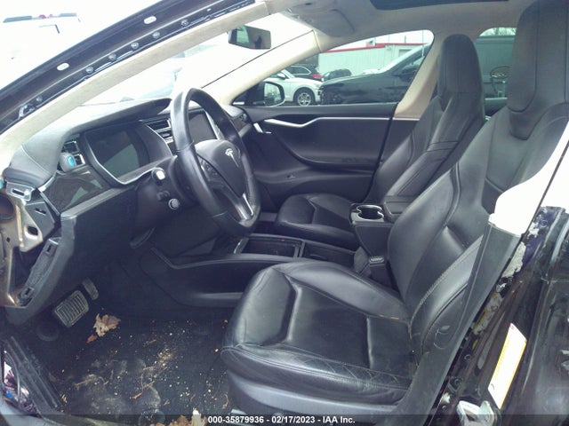 2016 Tesla Model S, VIN: 5YJSA1E26GF142595