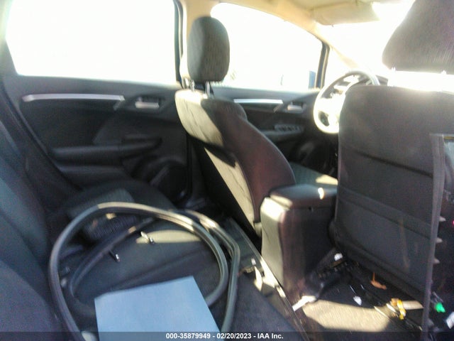 Honda FIT LX 2015 3HGGK5H56FM722411 Image 9
