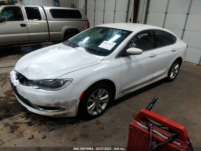 Chrysler 200 Limited 2016 1C3CCCAB2GN153244 Image 2