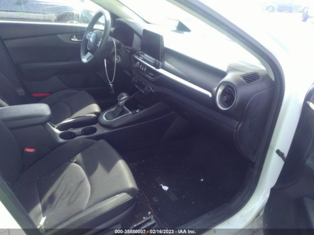 3KPF24AD8KE099724 KIA FORTE FE