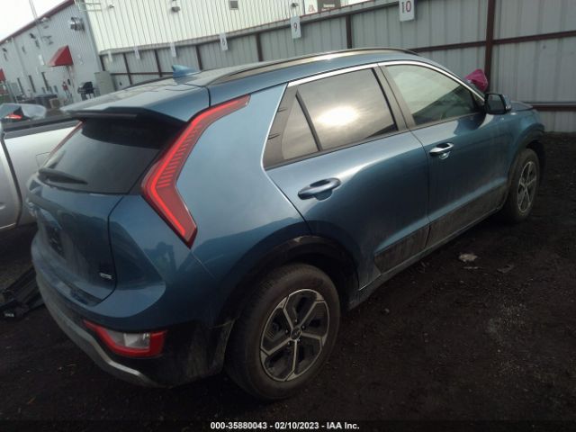 KNDCT3LE8P5061218 KIA NIRO SX