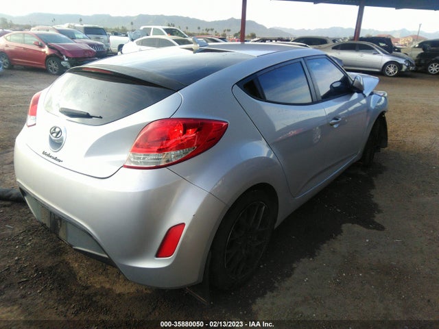2016 HYUNDAI VELOSTER VIN: KMHTC6AD7GU283083