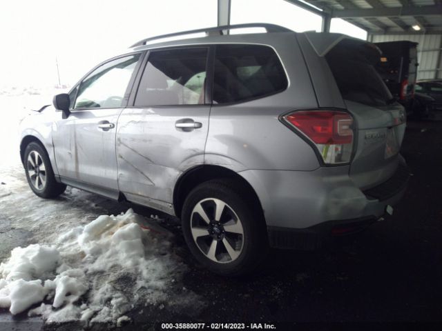 JF2SJAEC7HH475903 Subaru Forester Premium