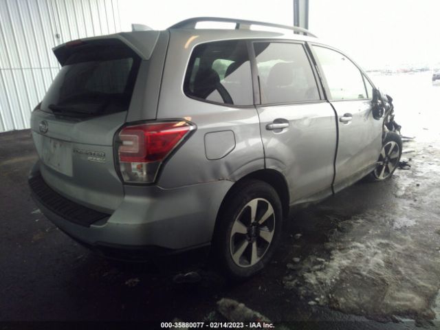 JF2SJAEC7HH475903 Subaru Forester Premium