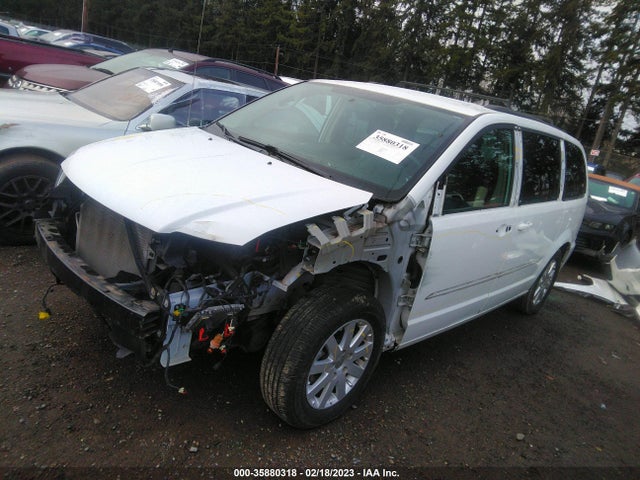 2015 Chrysler Town & Country, VIN: 2C4RC1BG5FR716194