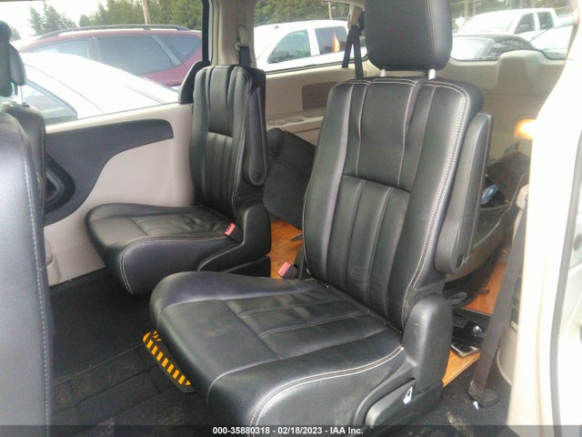 2015 Chrysler Town & Country, VIN: 2C4RC1BG5FR716194
