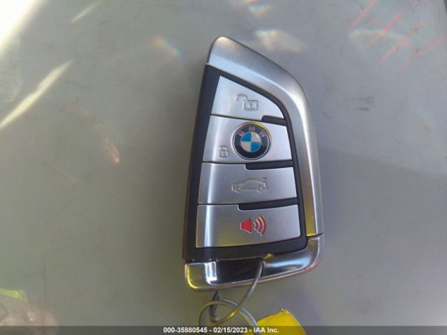 WBAGV8C0XNCK19058 BMW 8 Series M850i