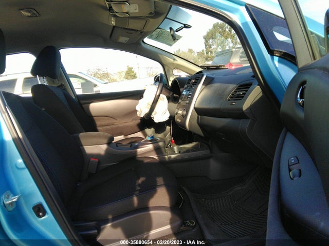 2015 Nissan Leaf, VIN: 1N4AZ0CP3FC311454