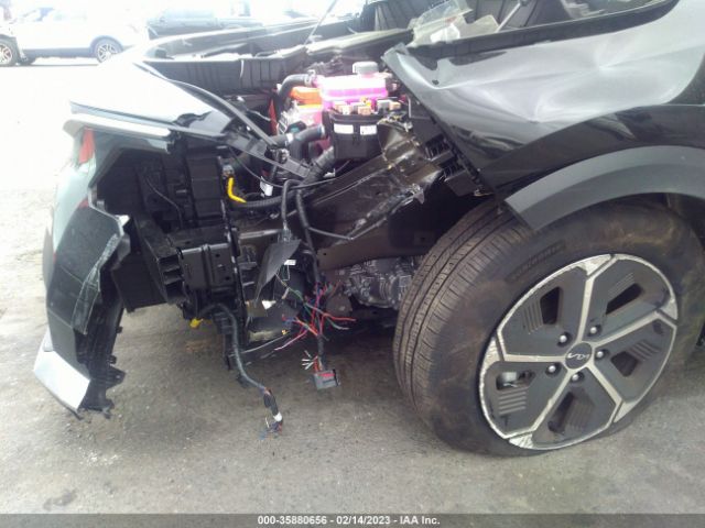 KNDCR3LE1P5046168 KIA NIRO EX