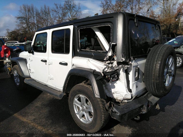 1C4HJXDG8JW147522 Jeep Wrangler Unlimited Sport S