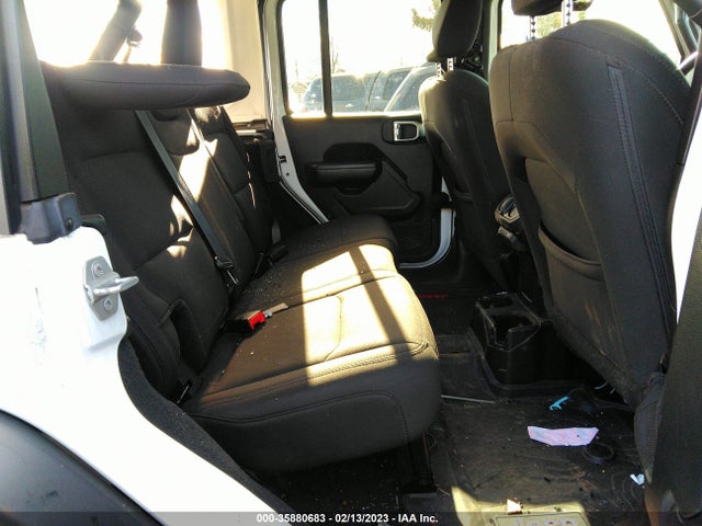 1C4HJXDG8JW147522 Jeep Wrangler Unlimited Sport S