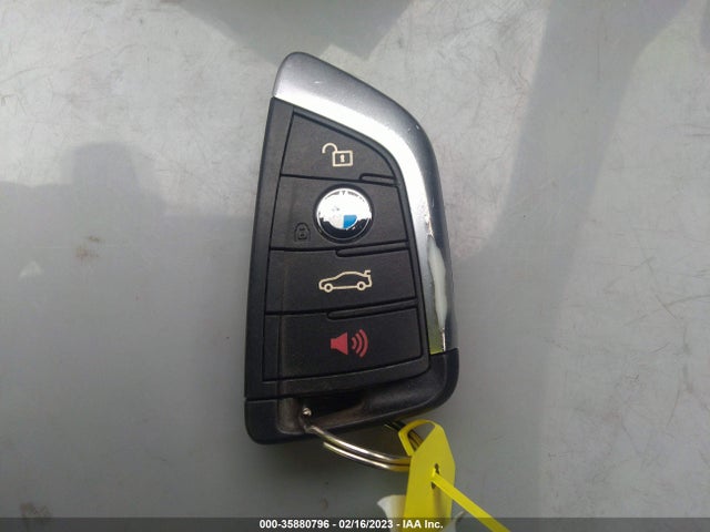 2017 BMW X1, VIN: WBXHT3C34H5F86580