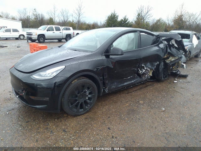 Tesla Model Y Long Range 2023 7SAYGDEEXPA052466 Image 2