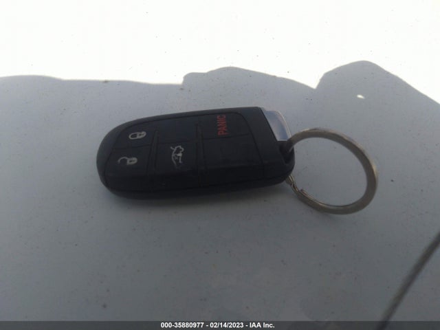 1C3CCCABXGN163990 Chrysler 200 Limited