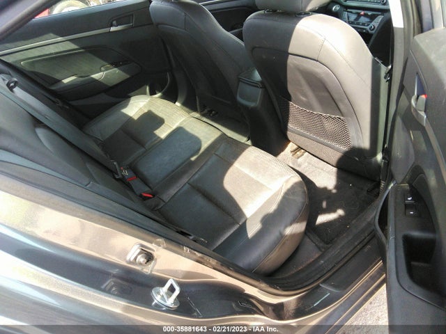 2018 Hyundai Elantra, VIN: 5NPD84LF1JH276208