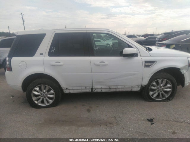 Land Rover LR2 2014 SALFR2BG7EH395852 Image 7