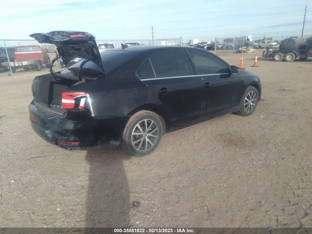 2018 Volkswagen Jetta, VIN: 3VWDB7AJXJM204960