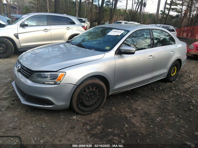 2013 VOLKSWAGEN JETTA SEDAN SE VIN: 3VWDX7AJXDM305468