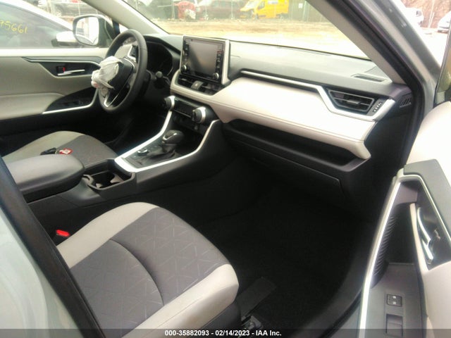 2021 Toyota RAV4, VIN: JTMRWRFV8MD125971