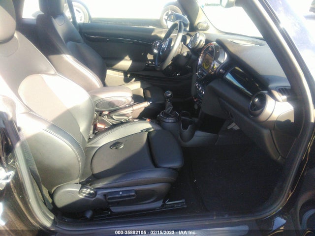2017 Mini Roadster, VIN: WMWWG9C30H3A92785
